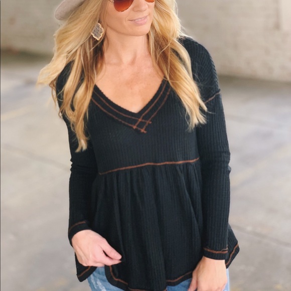 NEVER TOO LATE WAFFLE KNIT SWEATER TOP- BLACK - Picture 2 of 11